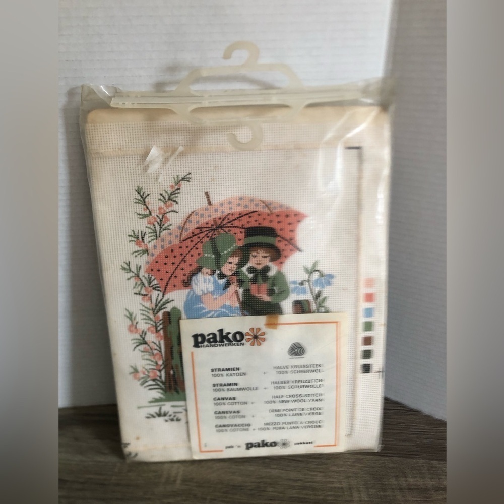 Vtg Pako Embroidery Kit